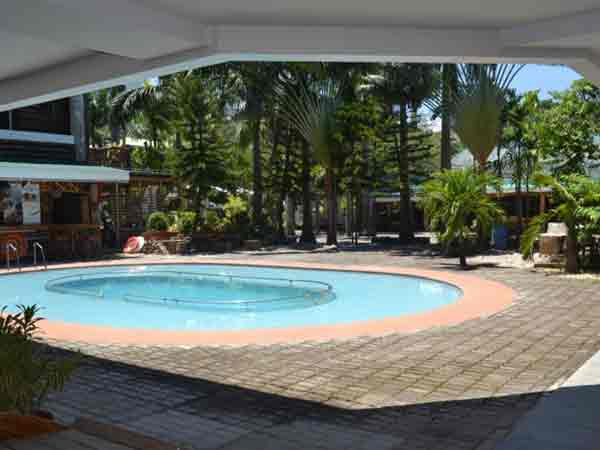 Puerto Galera White beach Resorts with Swimming Pool