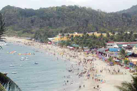 white beach puerto galera